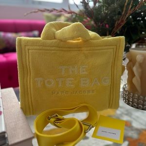 🫶The Marc Jacobs tote bag NWT strap and zipper